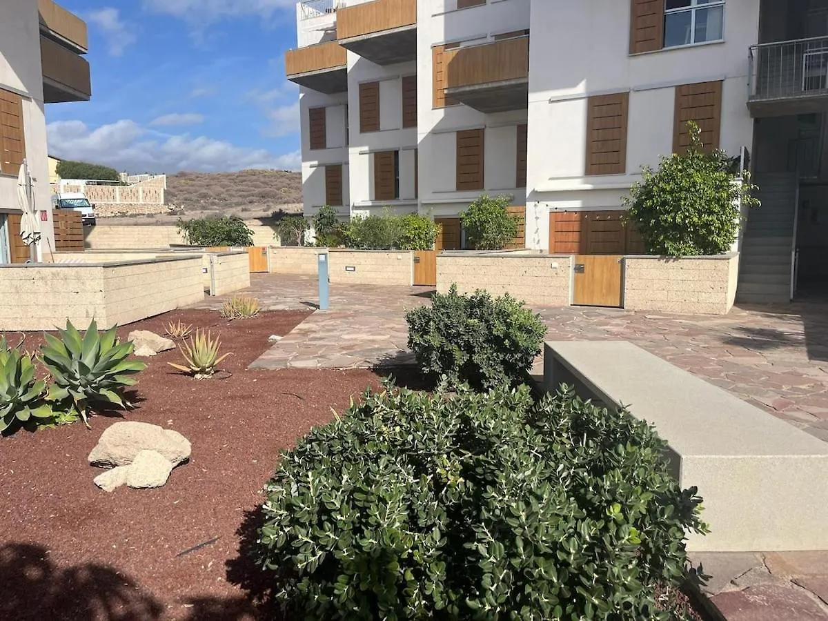 אל מדאנו Stunning Chic Penthouse Retreat In Front Of The Beach 0*, אל מדאנו ספרד
